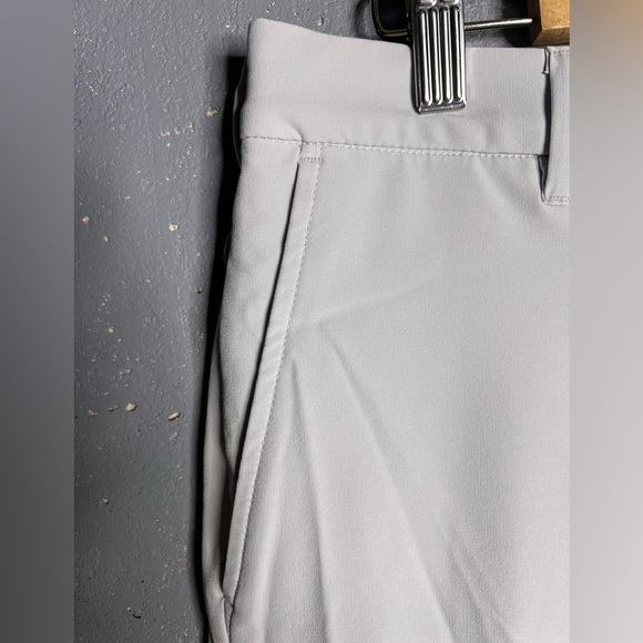 Mizzen + Main Helmsman Shorts.  Size 33W 8”L. - Picture 3 of 9
